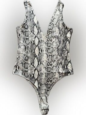 Lulu's Womens Bodysuit in Black and White Snake Print